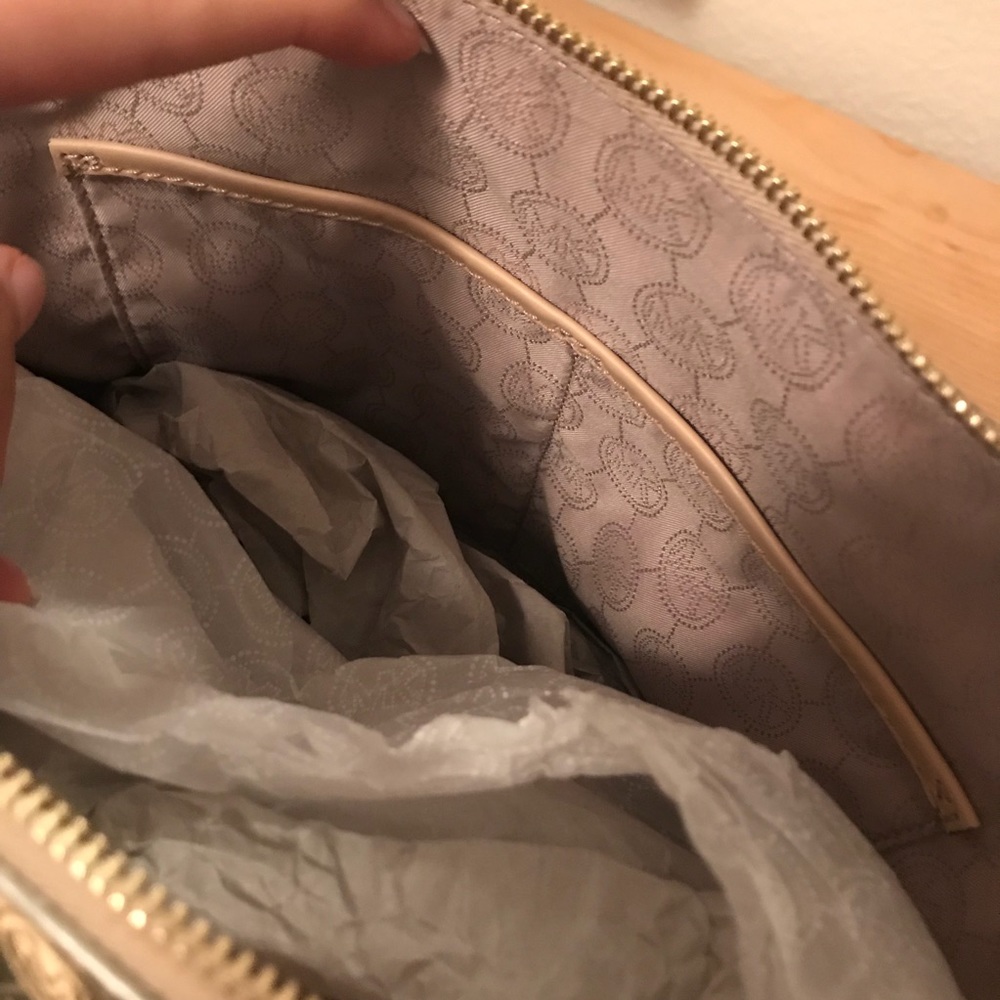 Michael Kors Bag - Picture 6 of 7